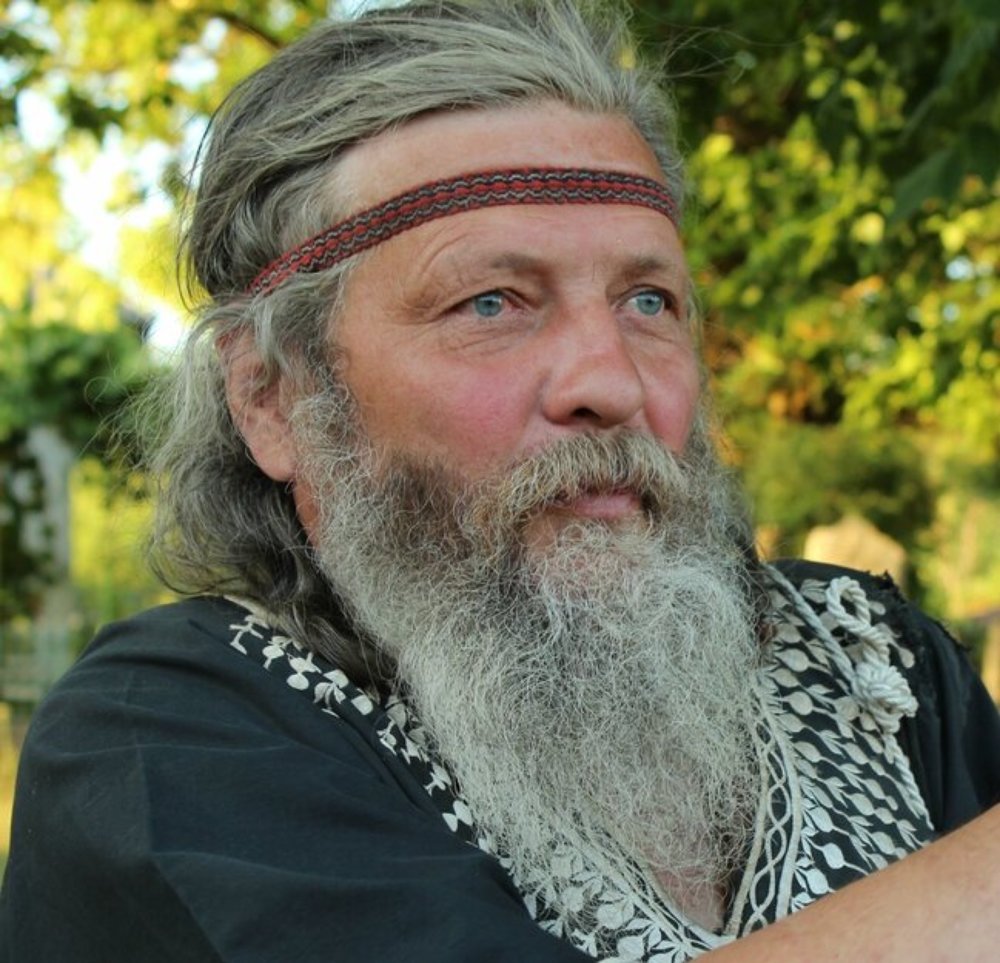 Скульптор Алексей Алешкин