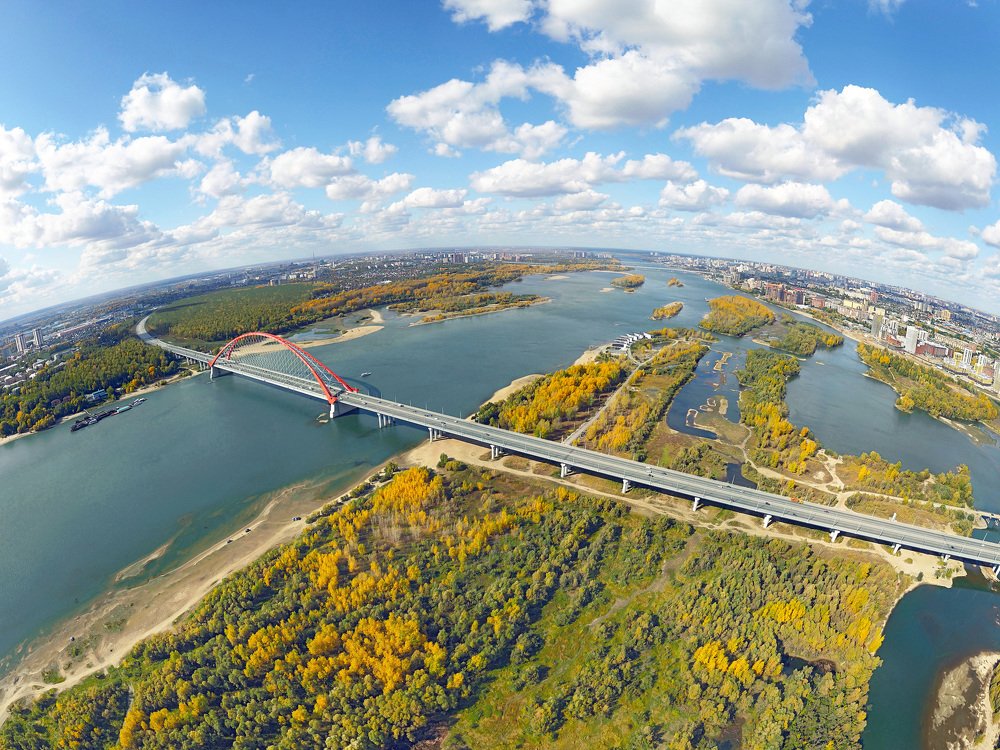 Бугринский мост через реку Обь.