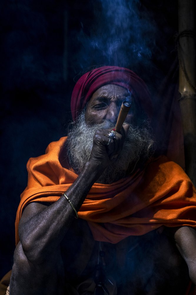 PORTRAIT OF INDIAN SADHU