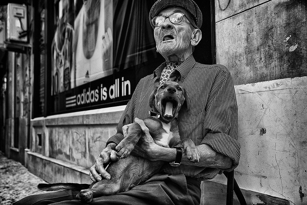 Photograph by Carlos Lopes Franco