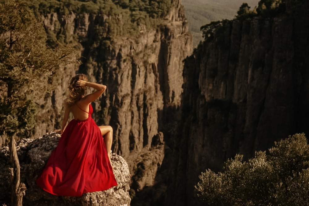 Photograph by Antonina Geçkil