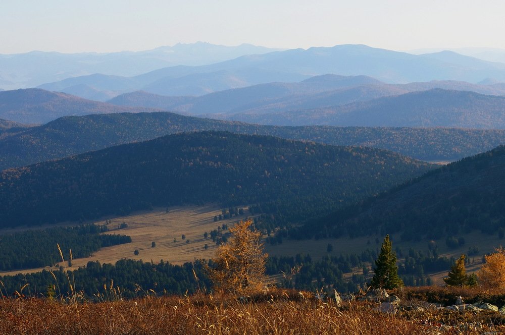 Вид с г. Сарлык на Чуйский тракт