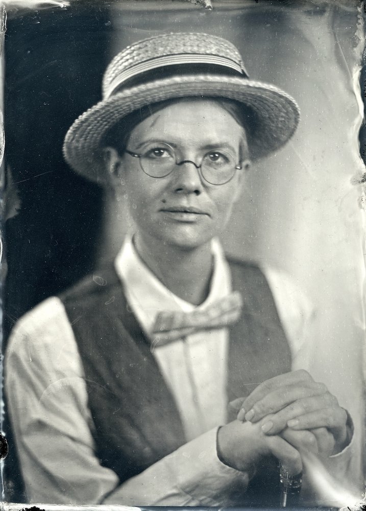 Женщина в конотье