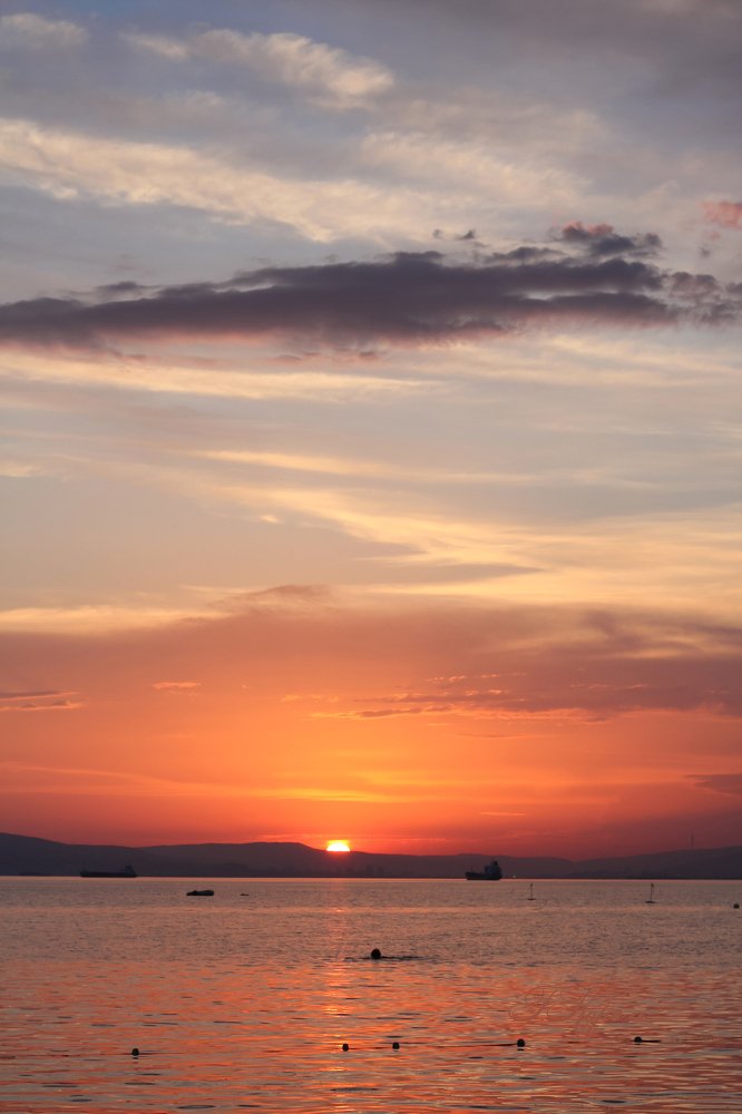 Вечер у моря