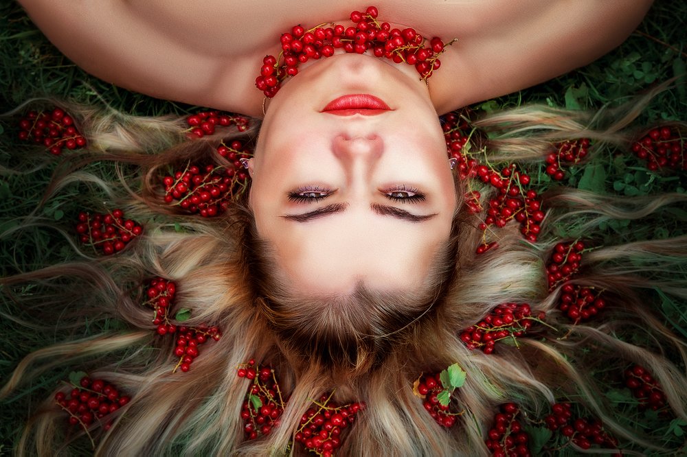 Красная смородина.