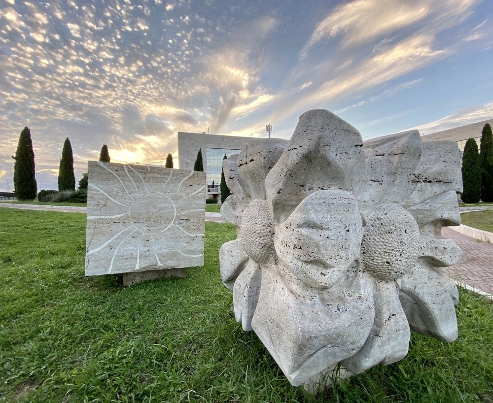 Photograph by Mario Ranuzzi