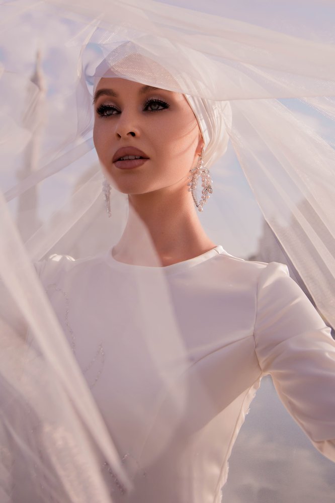 Бутон белой розы