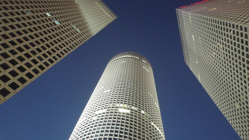 Башни Азриэли, Тель-Авив