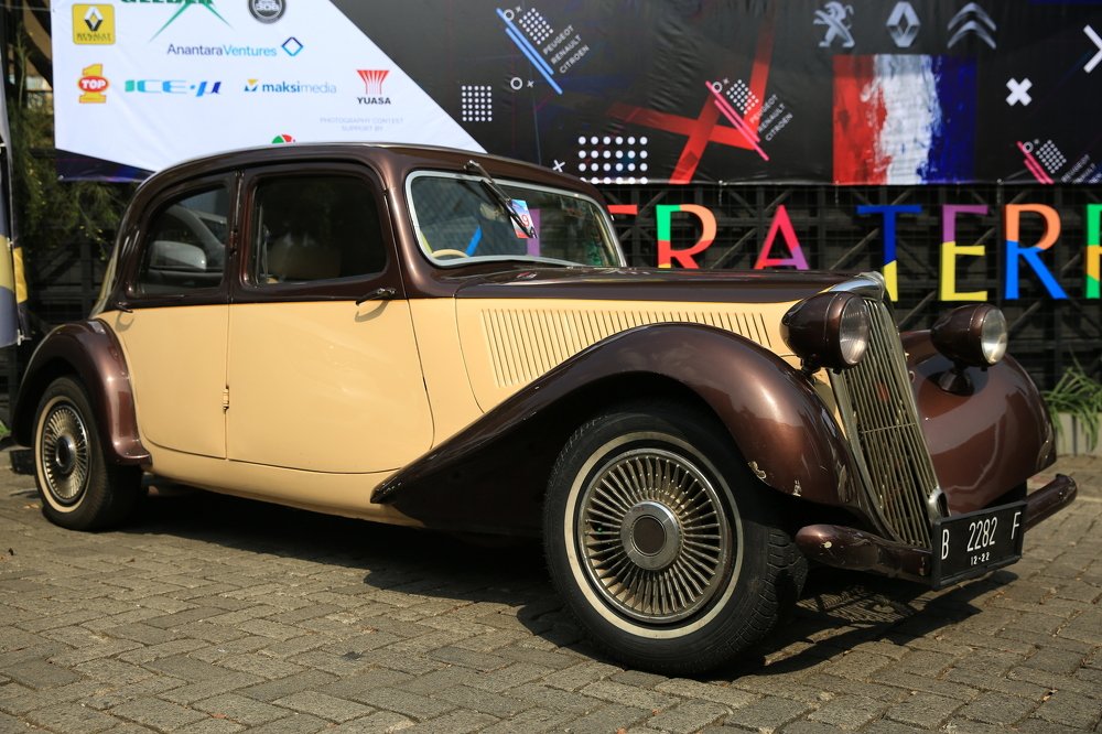 Photograph by Benny Momor