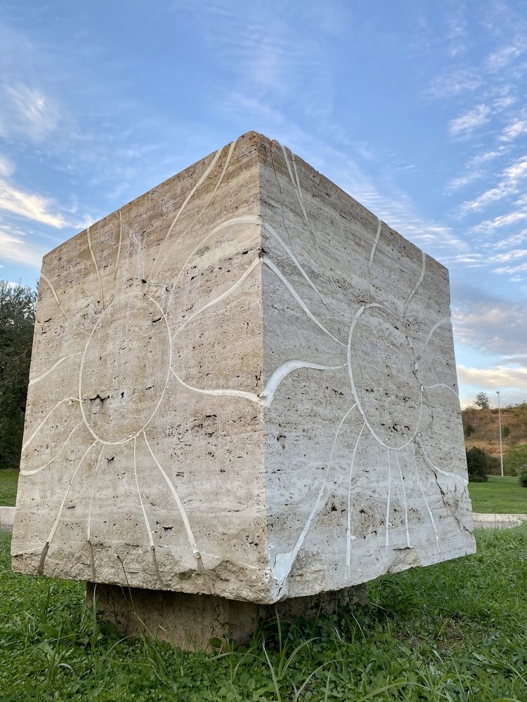 Photograph by Mario Ranuzzi