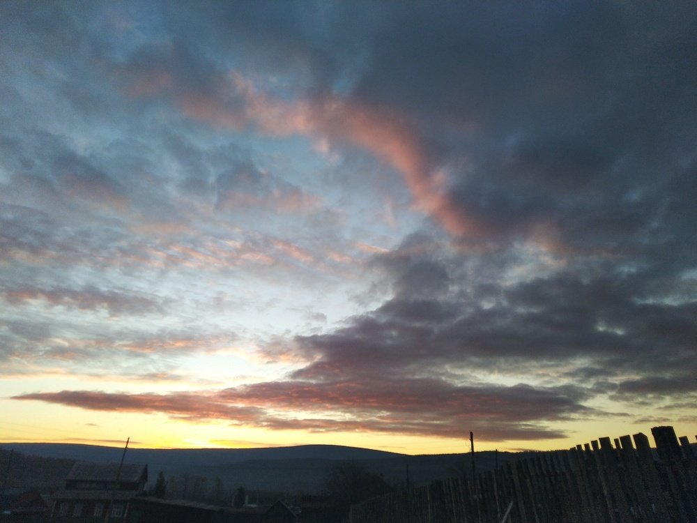 Деревенский рассвет