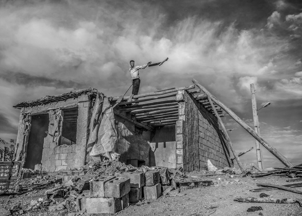 Photograph by Edris Khosravizadeh