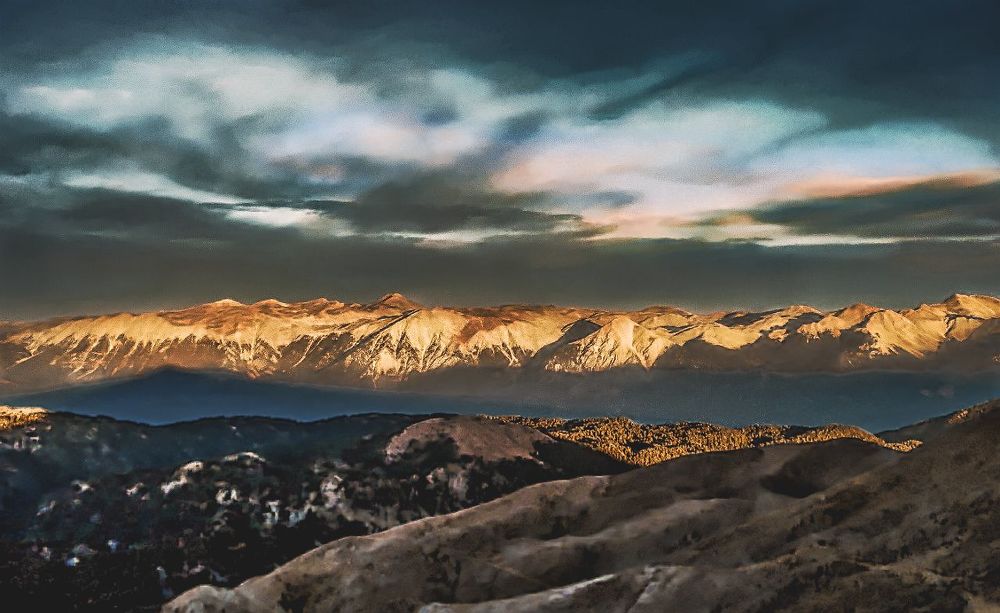 Восход на горе Тахталы