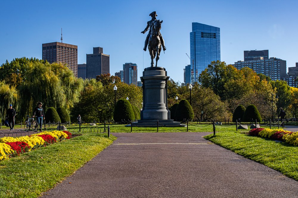 Statue of george washington