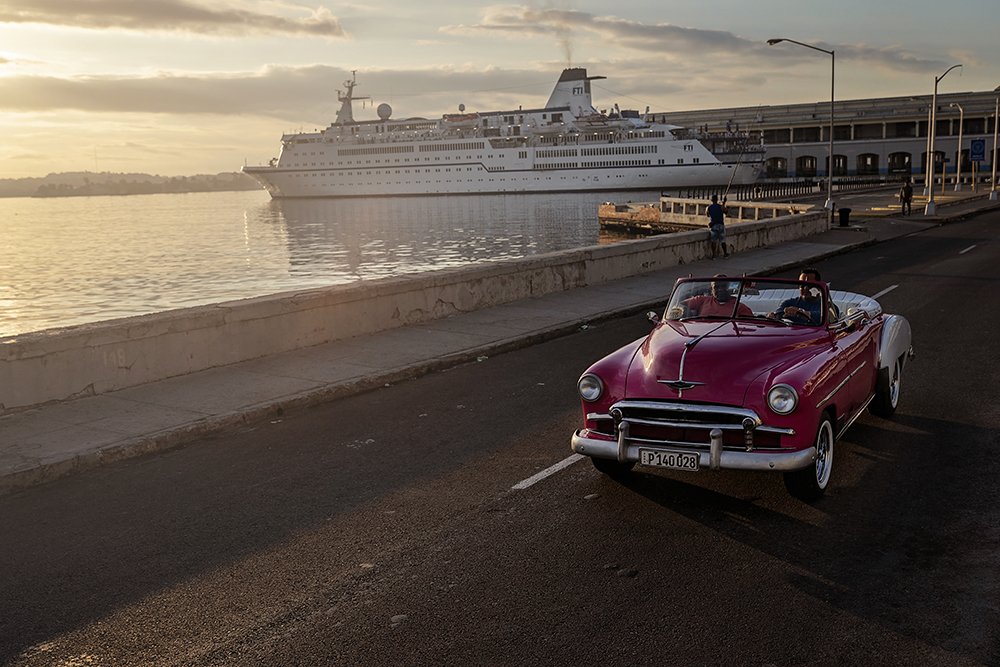 Photograph by Bogdan Negoita