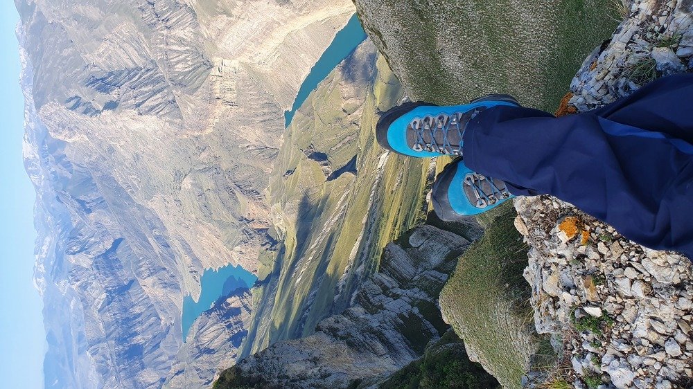 Над пропастью