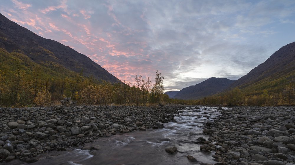 Фотография автора Олег Матроницкий