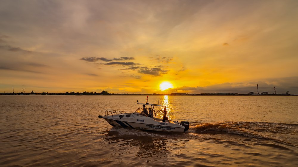 Photograph by Hưng Nguyễn Hải