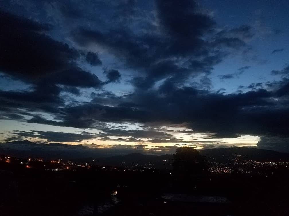 Night foreshadowing rain