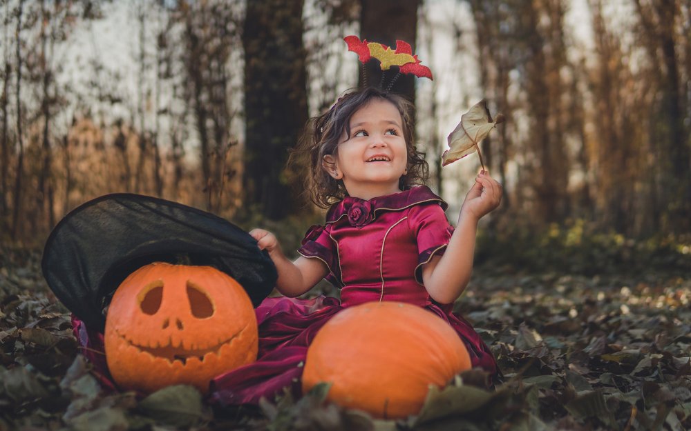 Photograph by Bogdan Lamanov