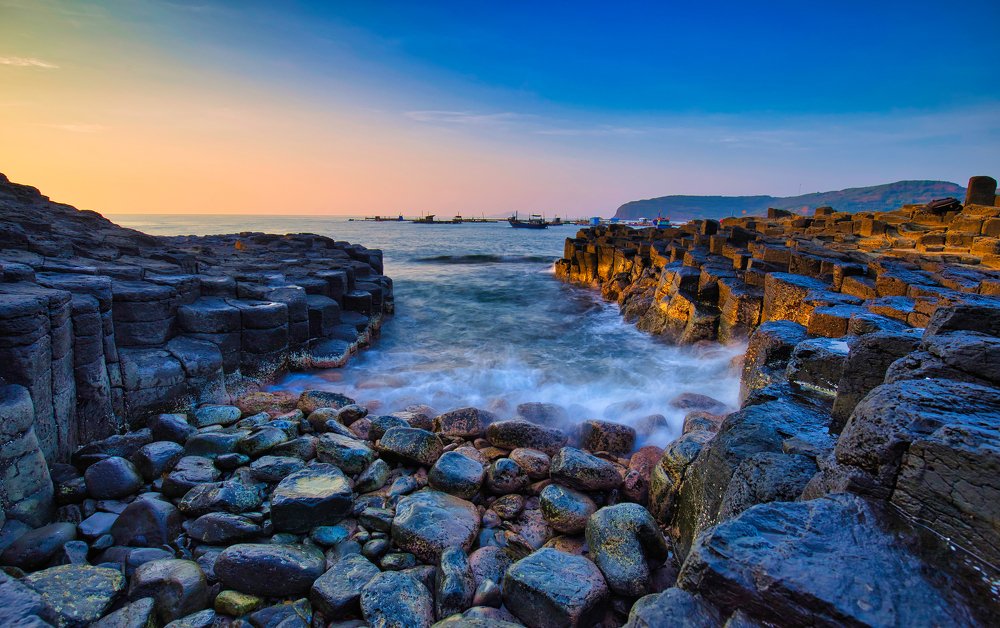 Photograph by Ba Hung Do