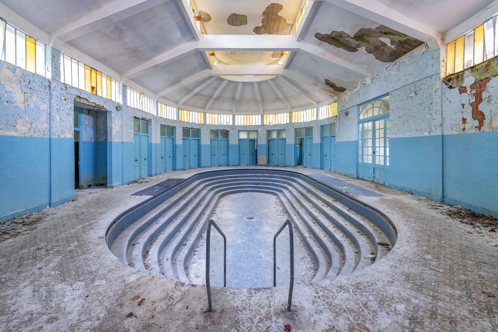 Foot bath for legless