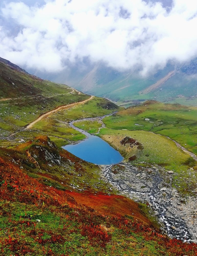 Mini Ratti Gali lake.