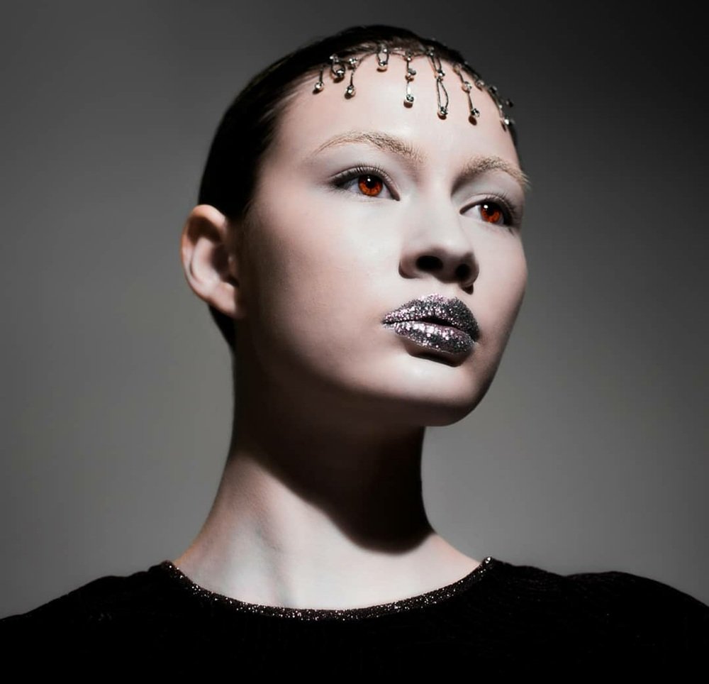 Женский лик