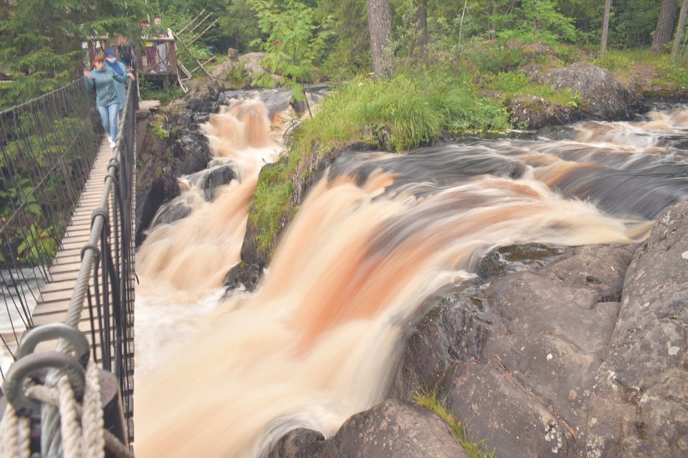 водопад в Карелии
