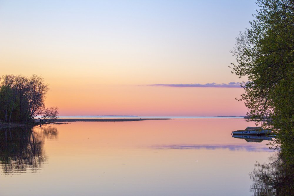 Photograph by Andres Papp