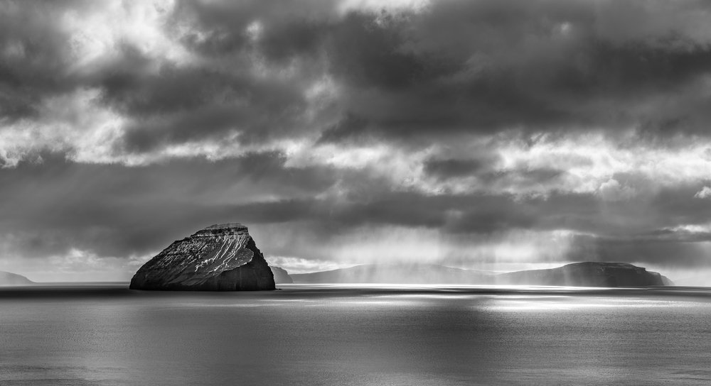 Где-то идет дождь...