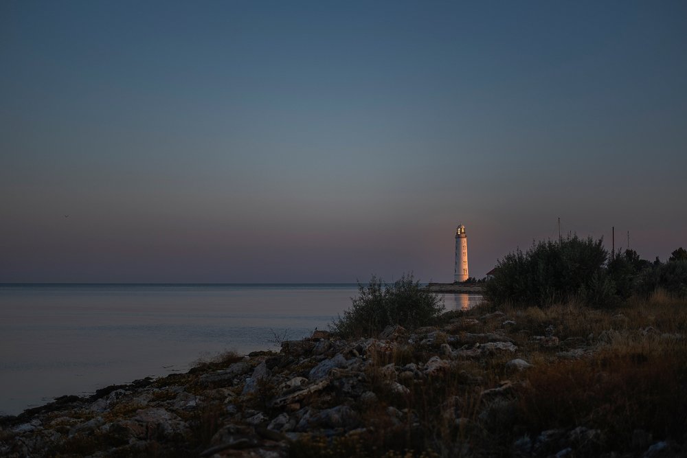 Первый луч маяку