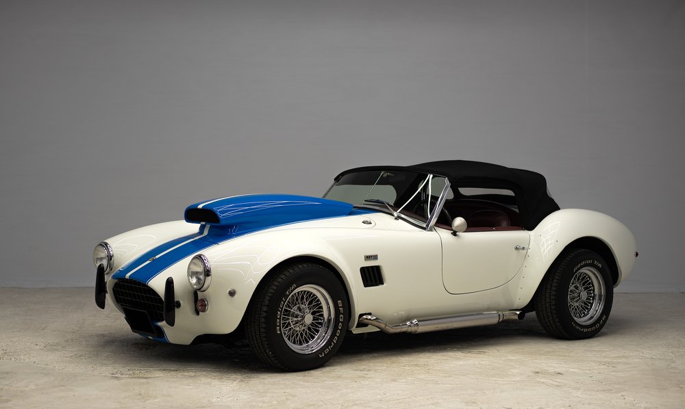 Photograph by ANTON KHOMENKO https://www.patreon.com/ant_vipp