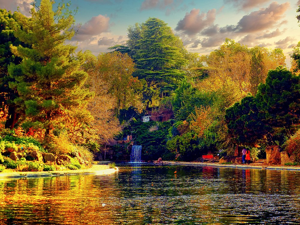 Photograph by Siamak Sabet