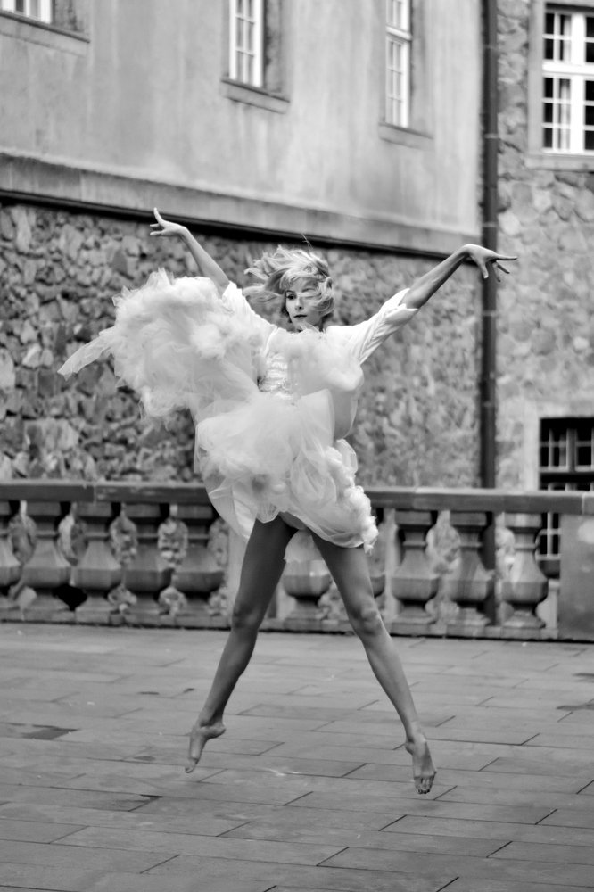 a dancer as light as a feather