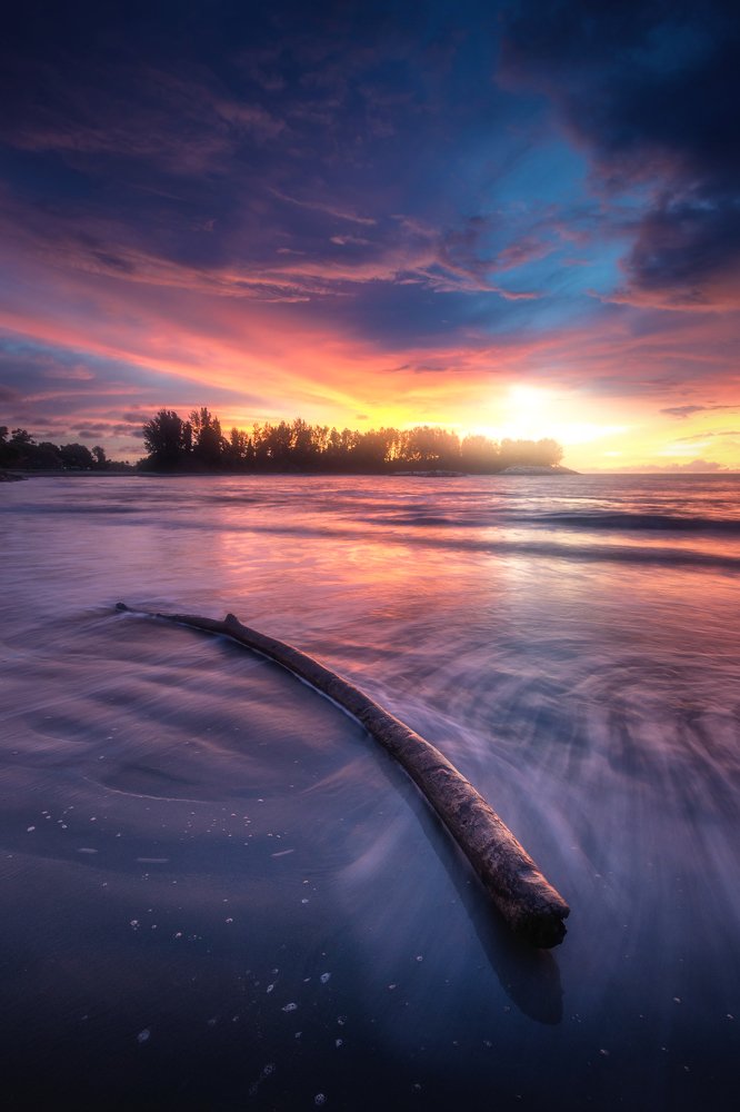 Photograph by Ari Kustiawan