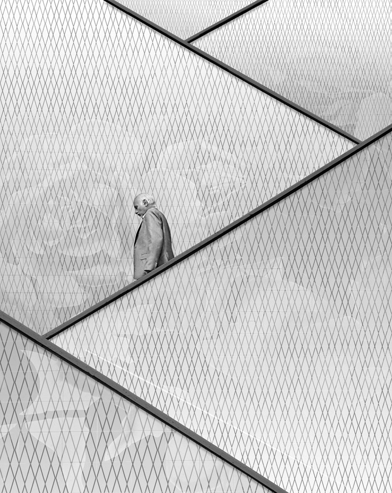 Photograph by Mohammad Dadsetan