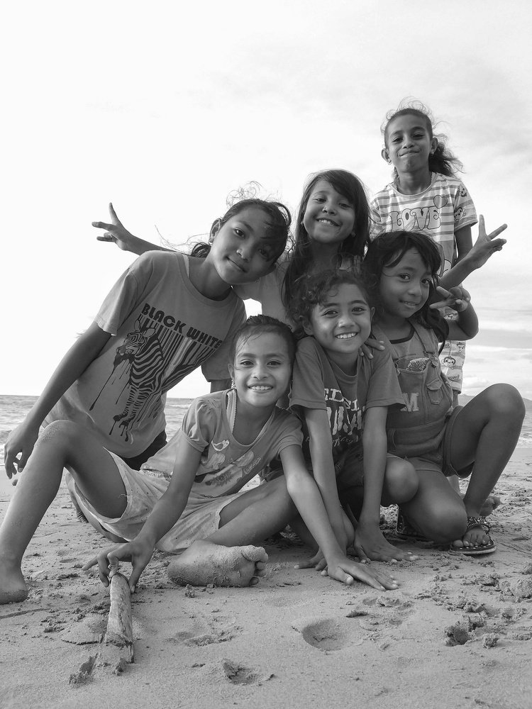 Photograph by Leni Tangmau