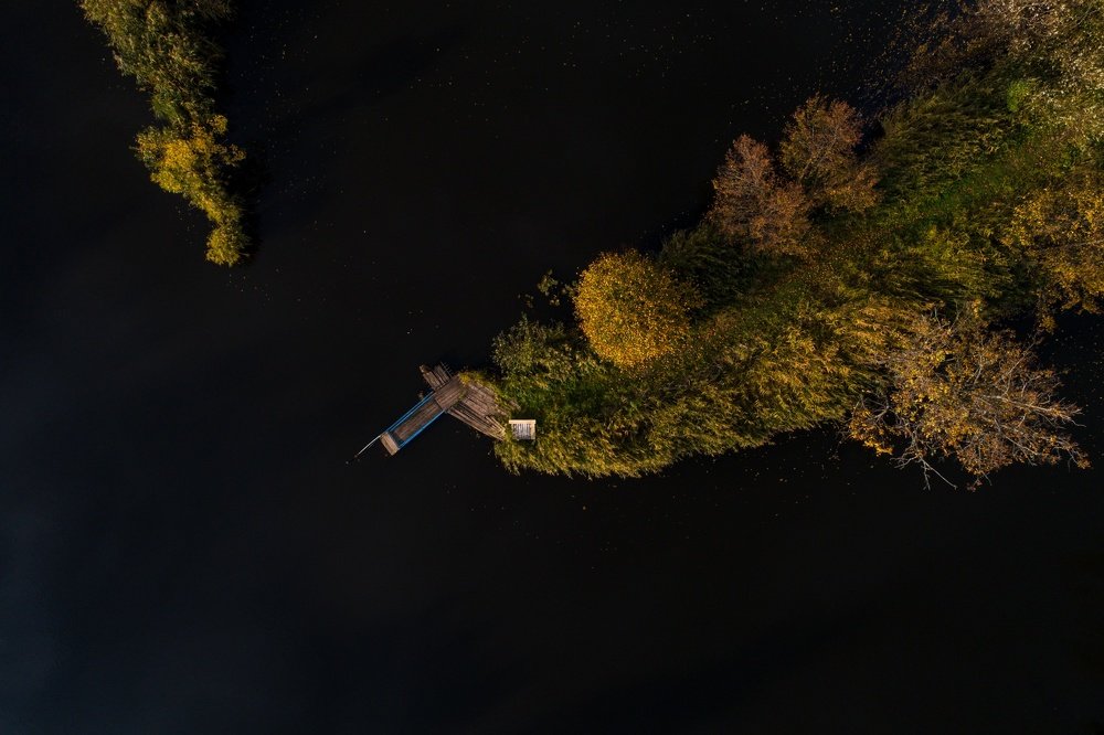 Осень на реке.