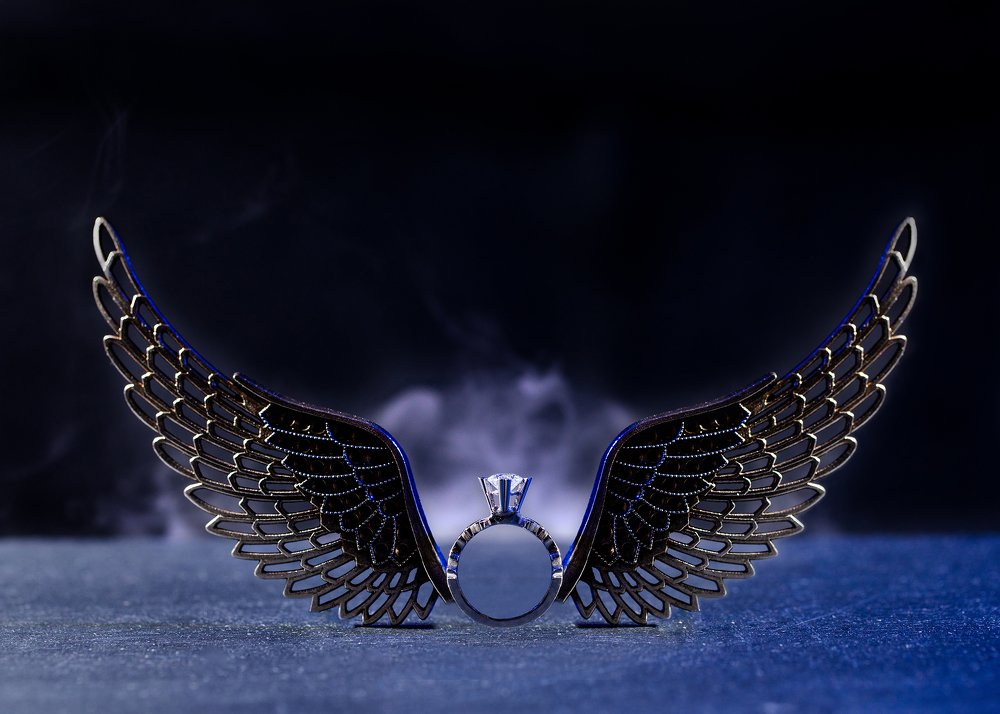 Diamond wings