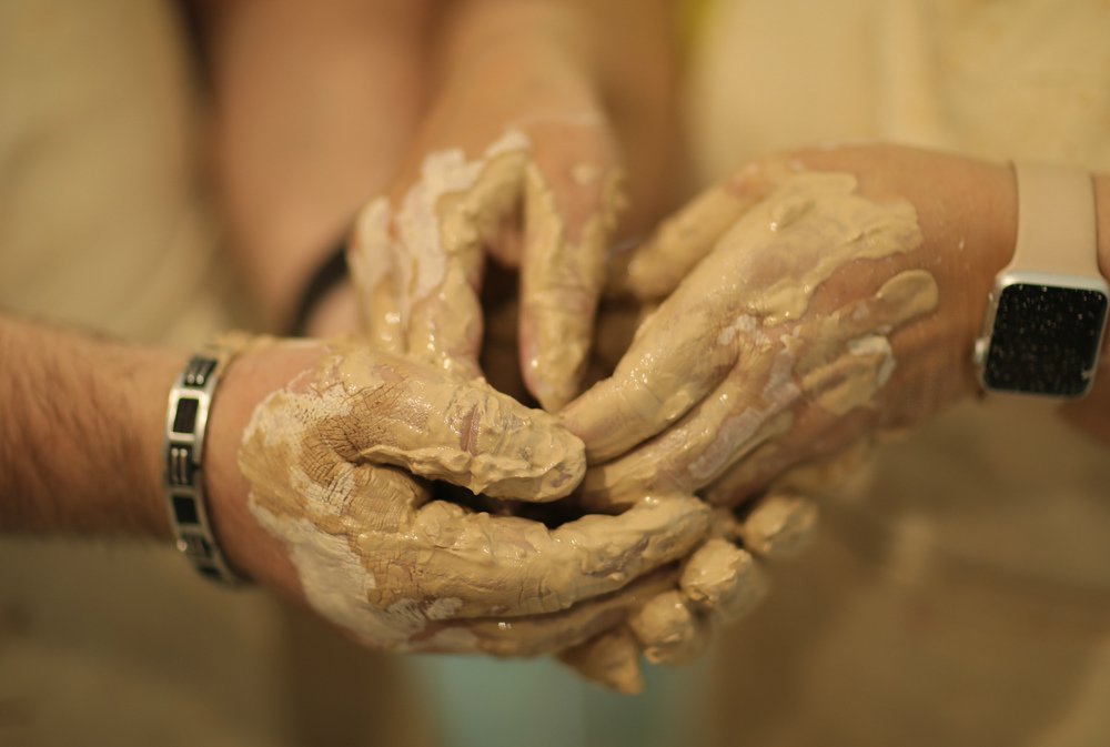 Рука в руке....