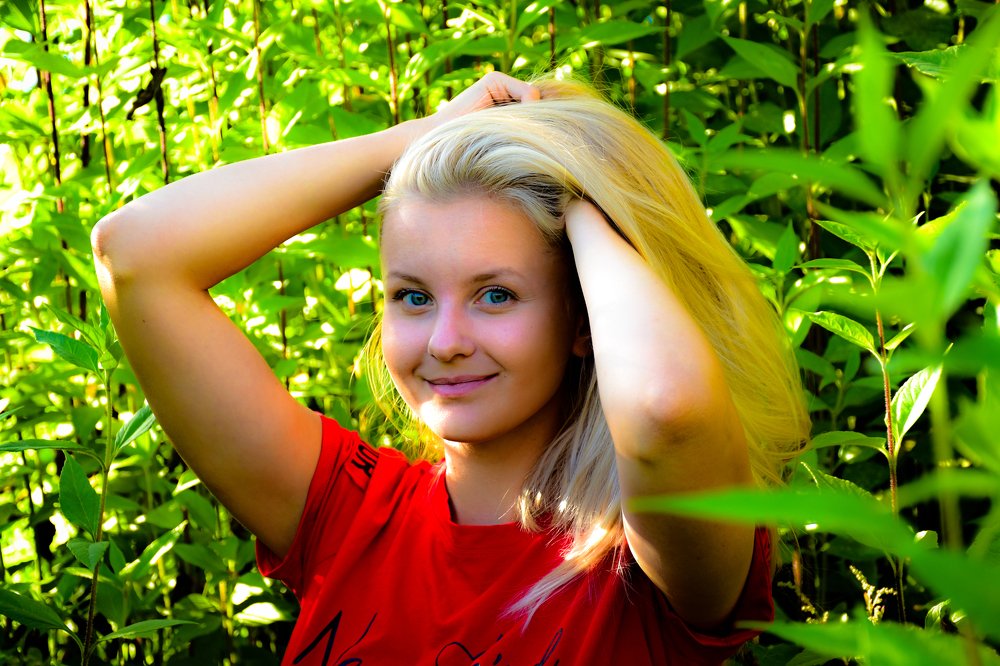 Летняя девушка.