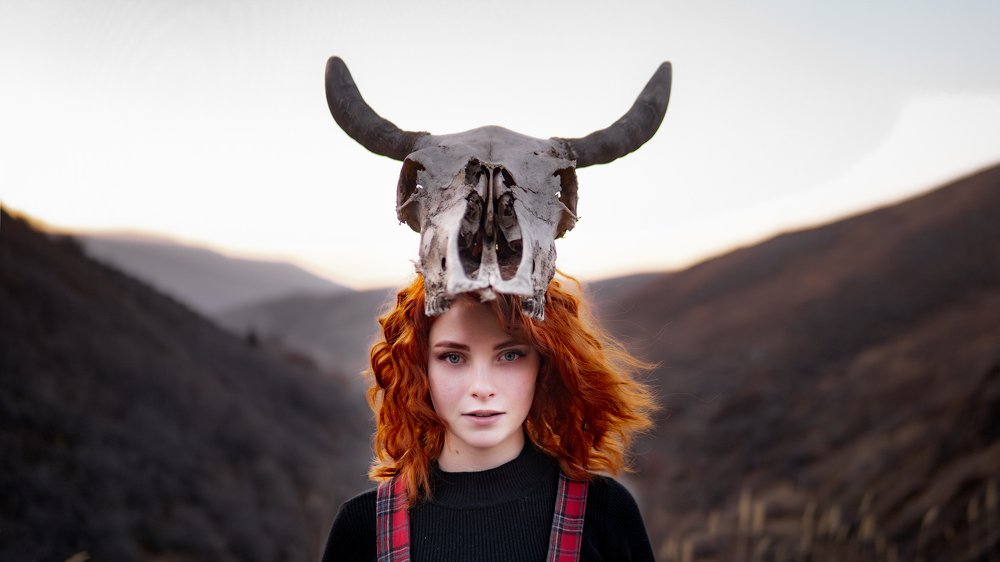 Photograph by Bogdan Lamanov