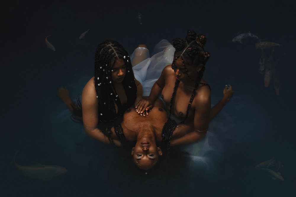 Photograph by Seb Garmen