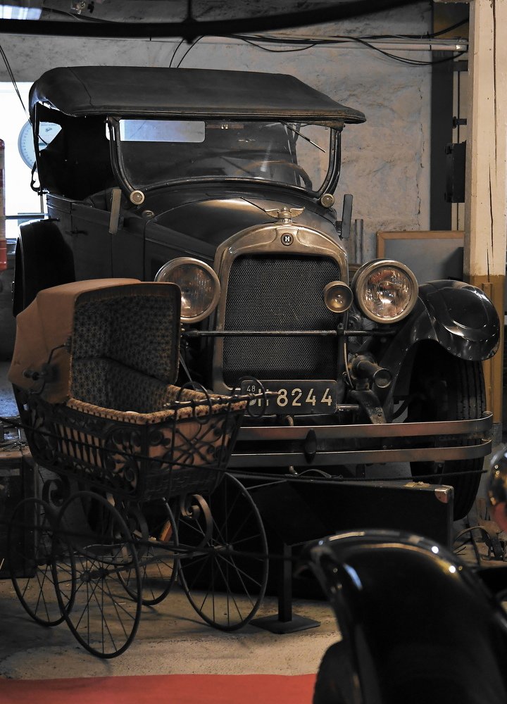 Старый гараж