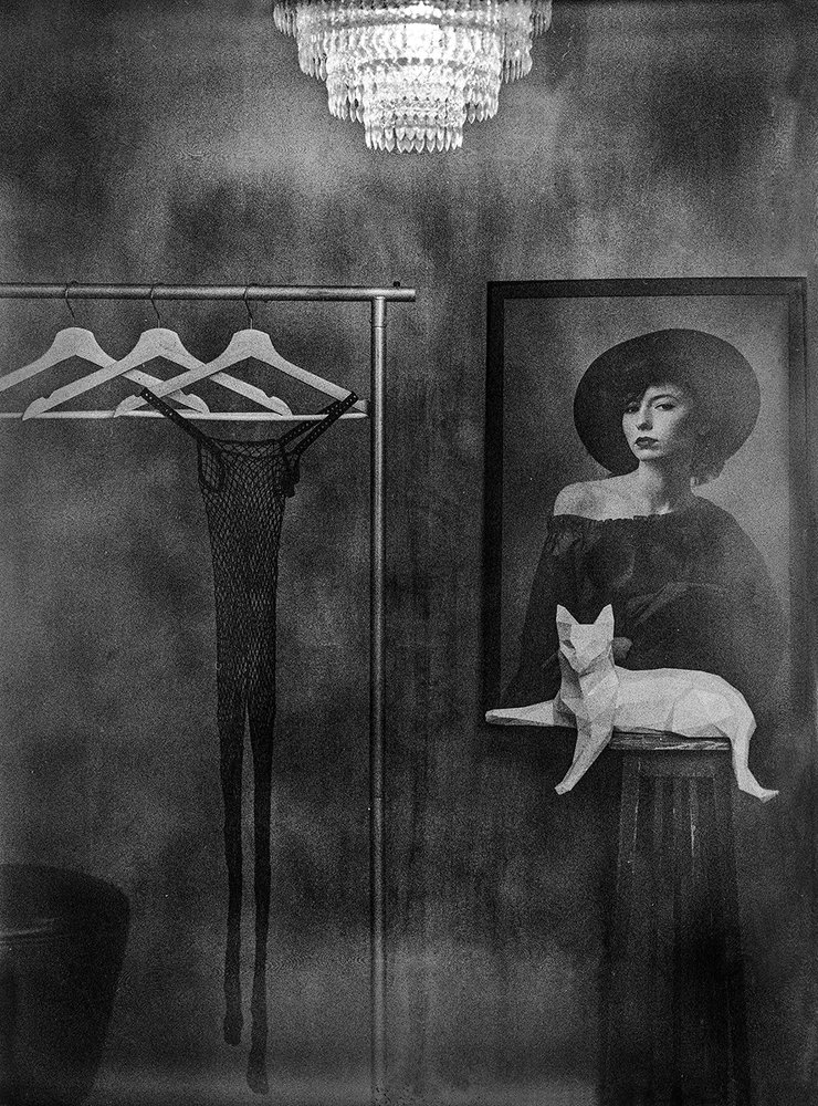 Концептуальный натюрморт в мастерской.