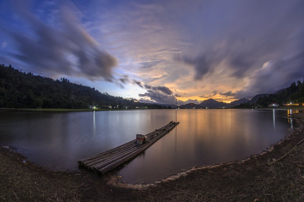 Photograph by Mulyanto Syafridel