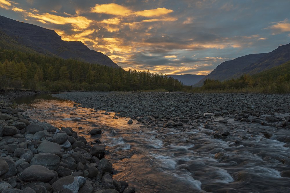 Фотография автора Олег Матроницкий