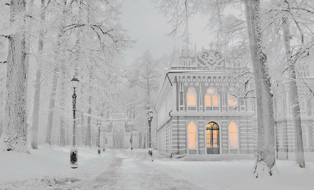 Морозное утро в Царицыно . A frosty morning in Tsaritsyno .