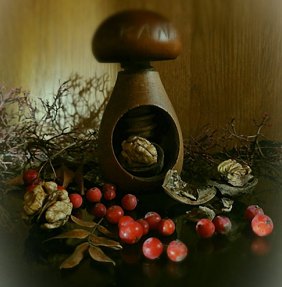 Ореховое время.